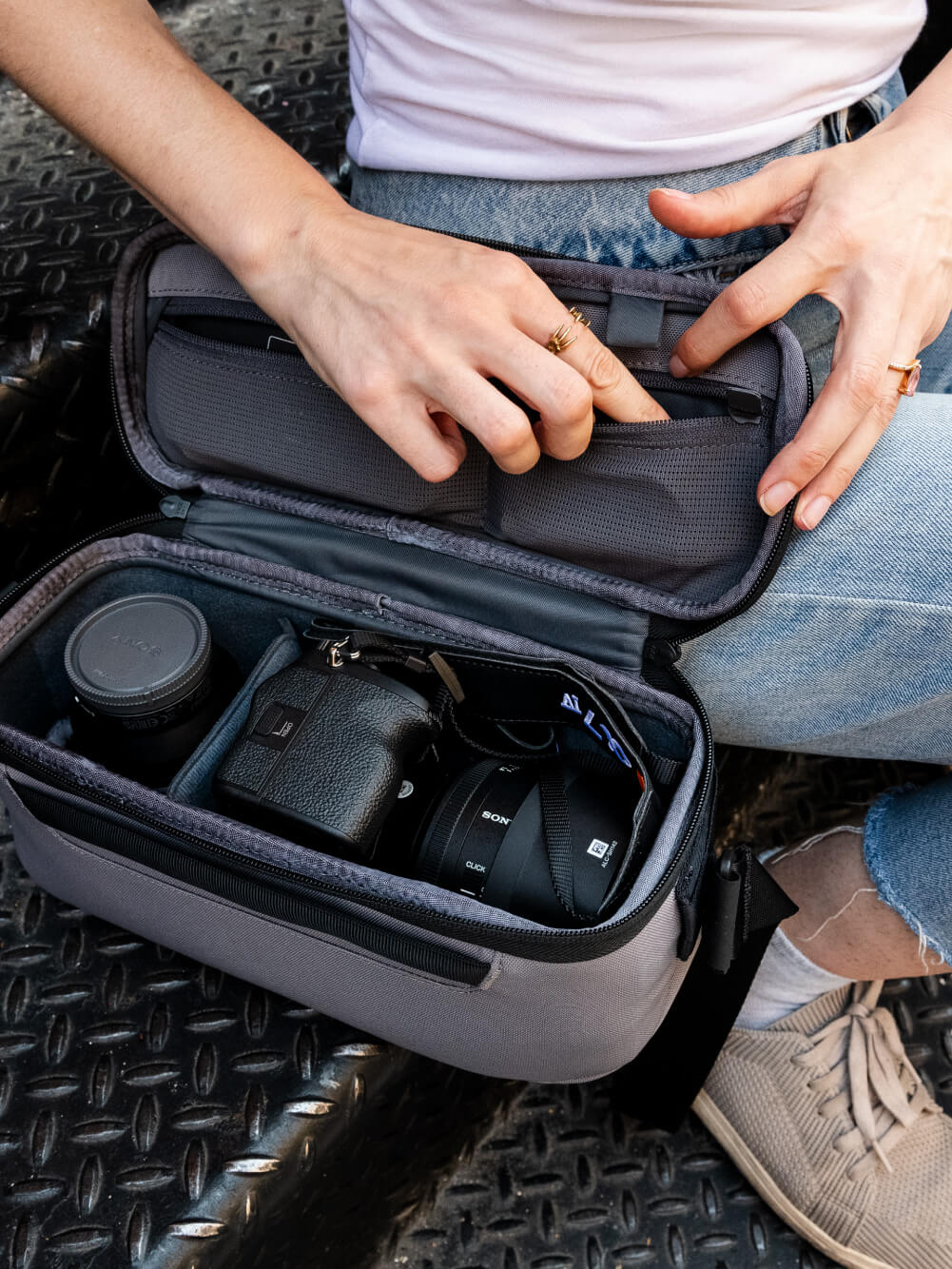 Luma Camera Sling 9L:Functional Gear Bag